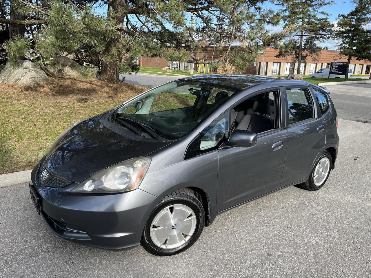 2011 Honda Fit LX *ONLY 114,889KMS! 1 Local Senior Owner!! Photo3