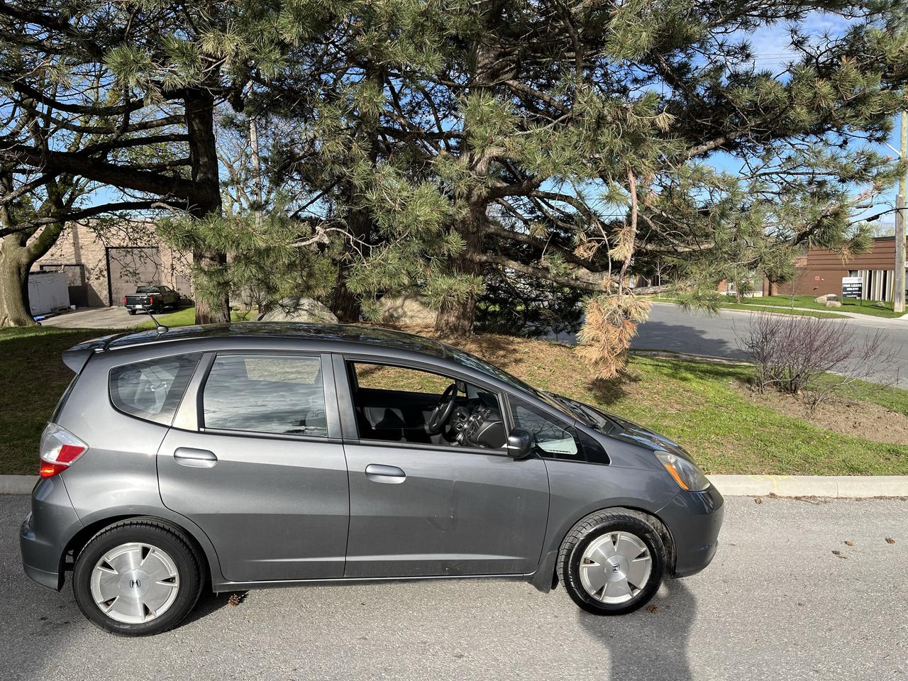2011 Honda Fit LX *ONLY 114,889KMS! 1 Local Senior Owner!! Photo