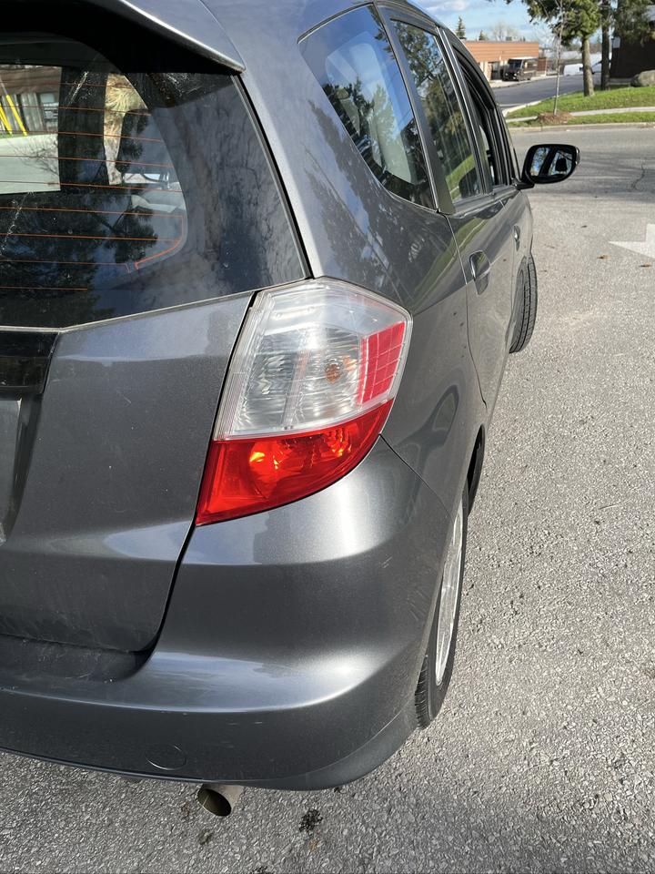 2011 Honda Fit LX *ONLY 114,889KMS! 1 Local Senior Owner!! Photo