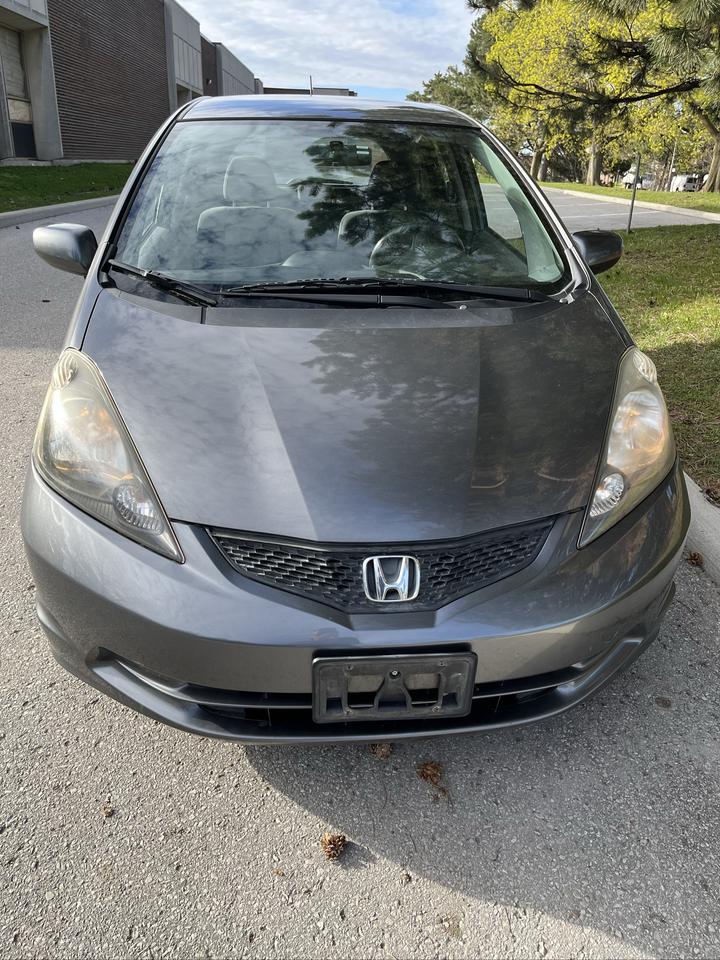 2011 Honda Fit LX *ONLY 114,889KMS! 1 Local Senior Owner!! Photo