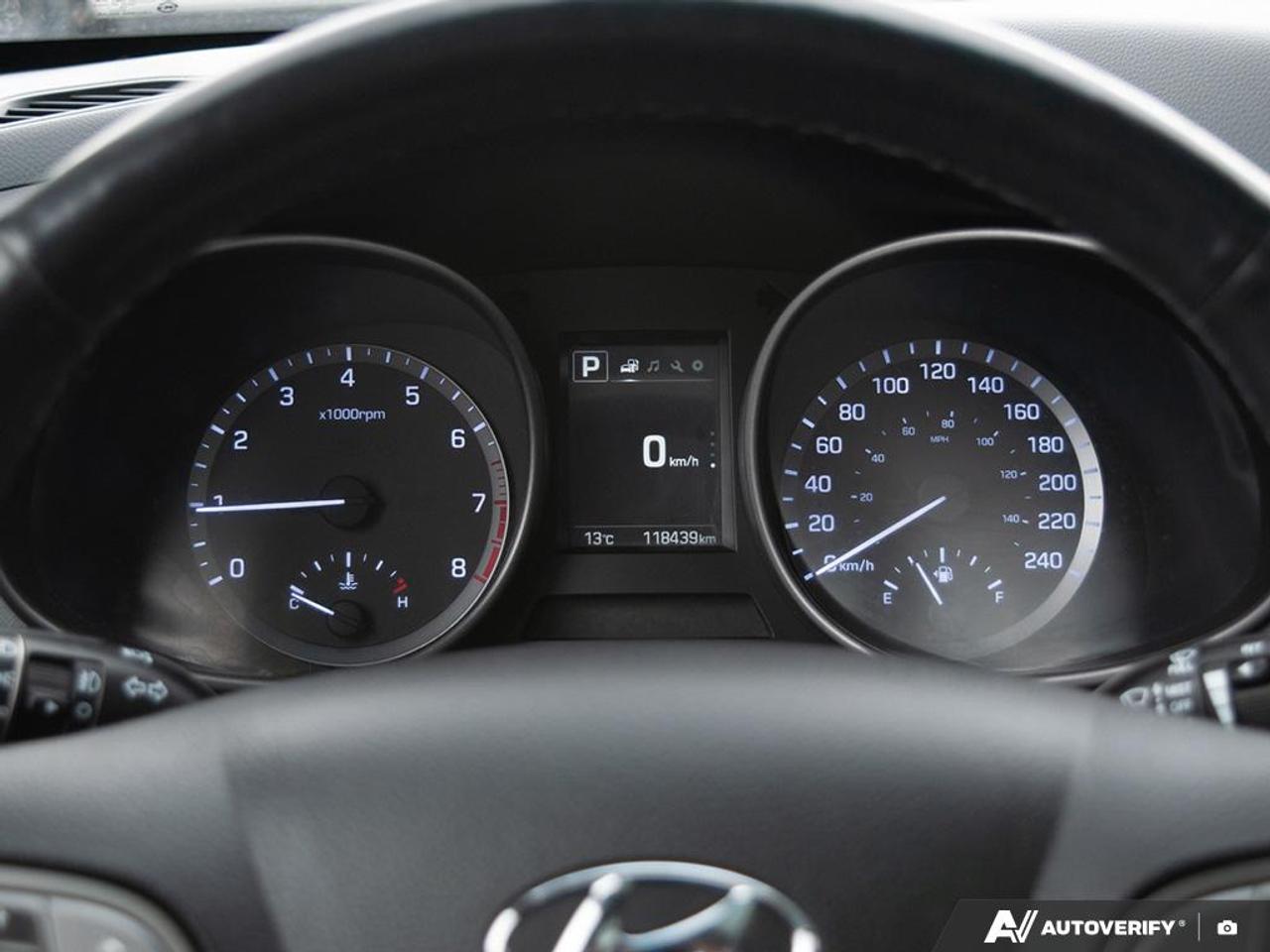 2018 Hyundai Santa Fe Sport 2.4 SE HEATED FRONT & REAR SEATS | POWER MOONROOF Photo