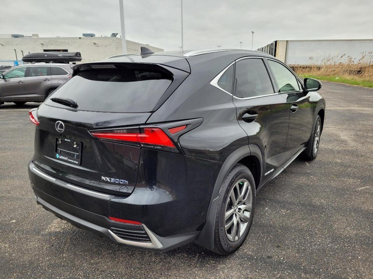 2021 Lexus NX 300h NX 300h AWD Photo