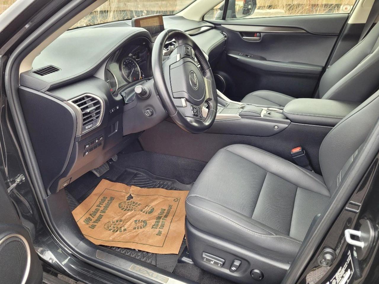 2021 Lexus NX 300h NX 300h AWD Photo