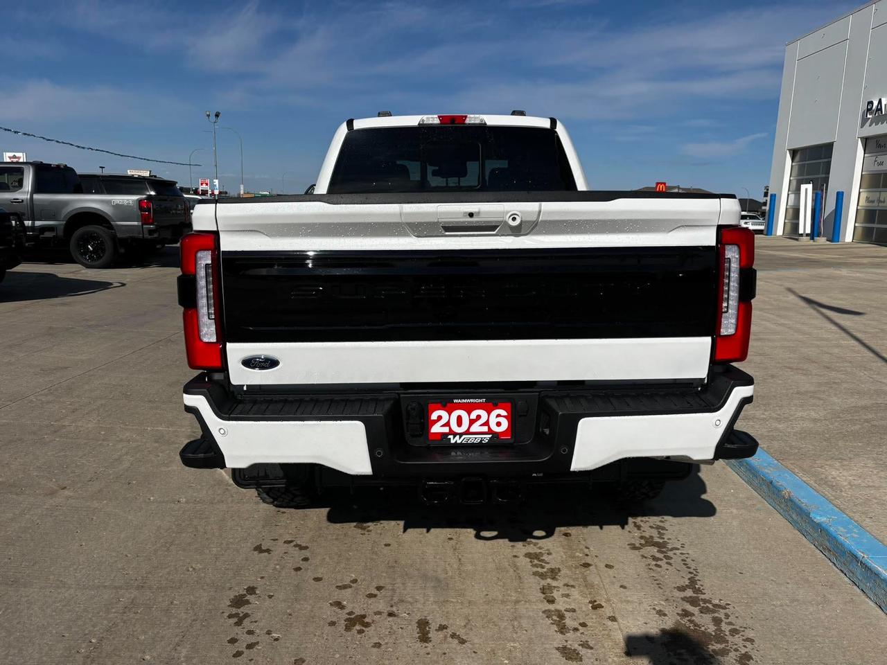 2026 Ford F-350 Super Duty SRW PLATINUM 4WD CREW CAB 6.75' BOX Photo3
