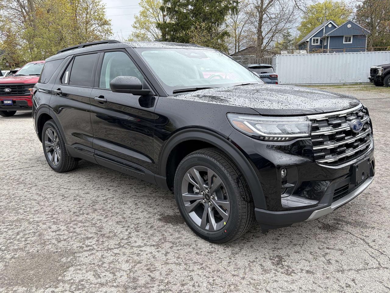 2026 Ford Explorer ACTIVE W/200A PKG 4WD 200A Photo2