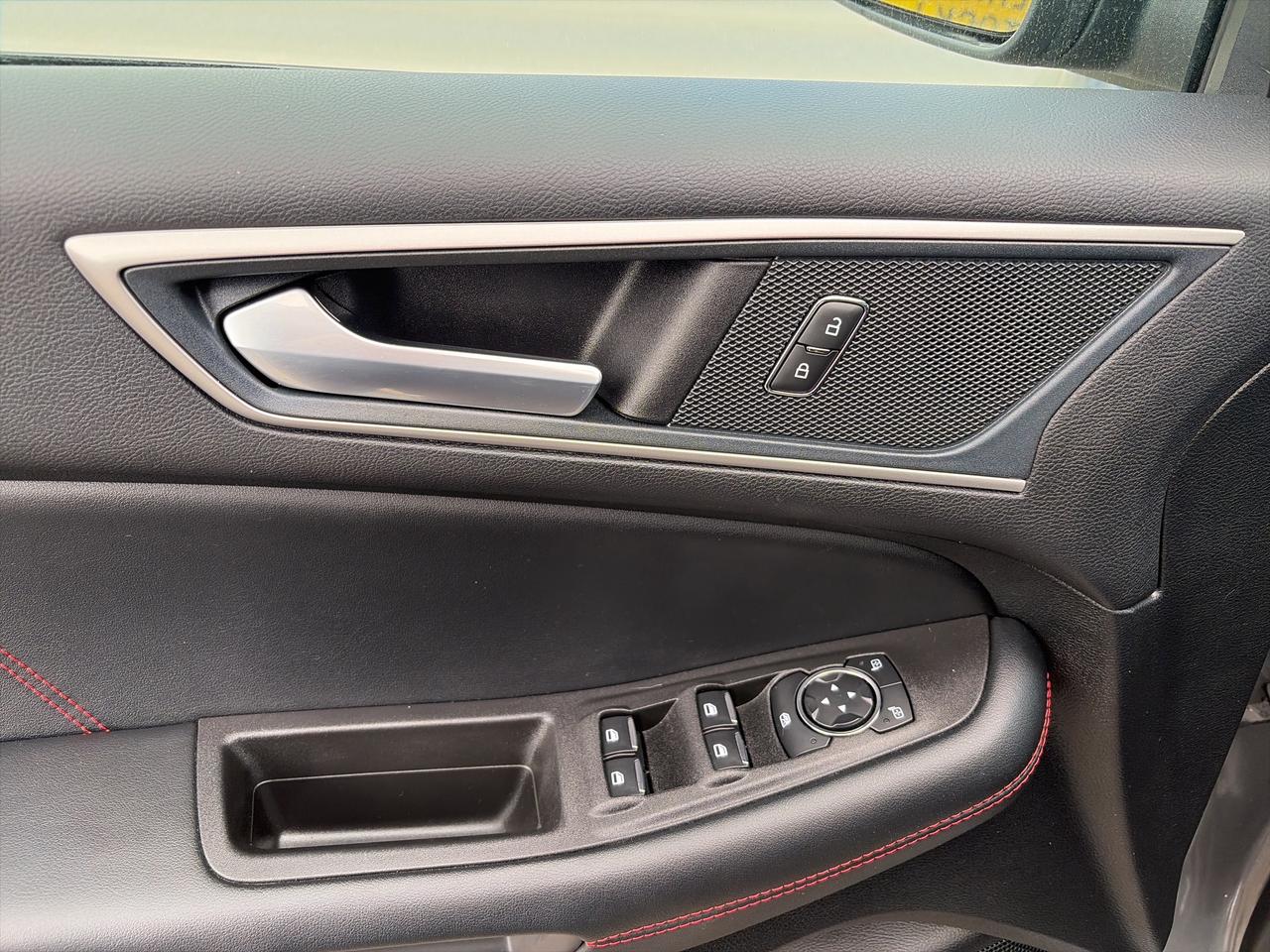 2024 Ford Edge ST Line AWD Photo