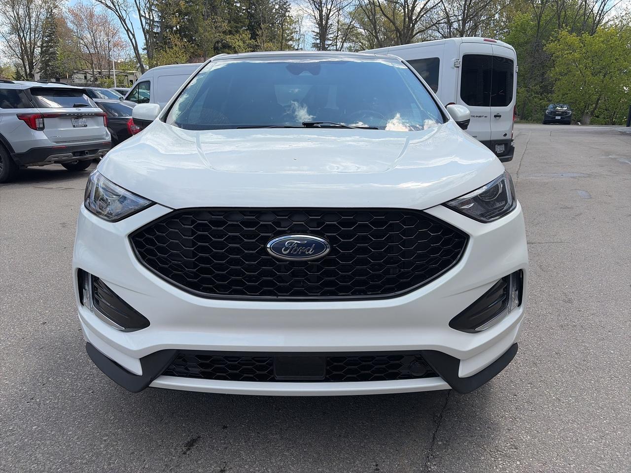 2023 Ford Edge ST Line AWD Photo1