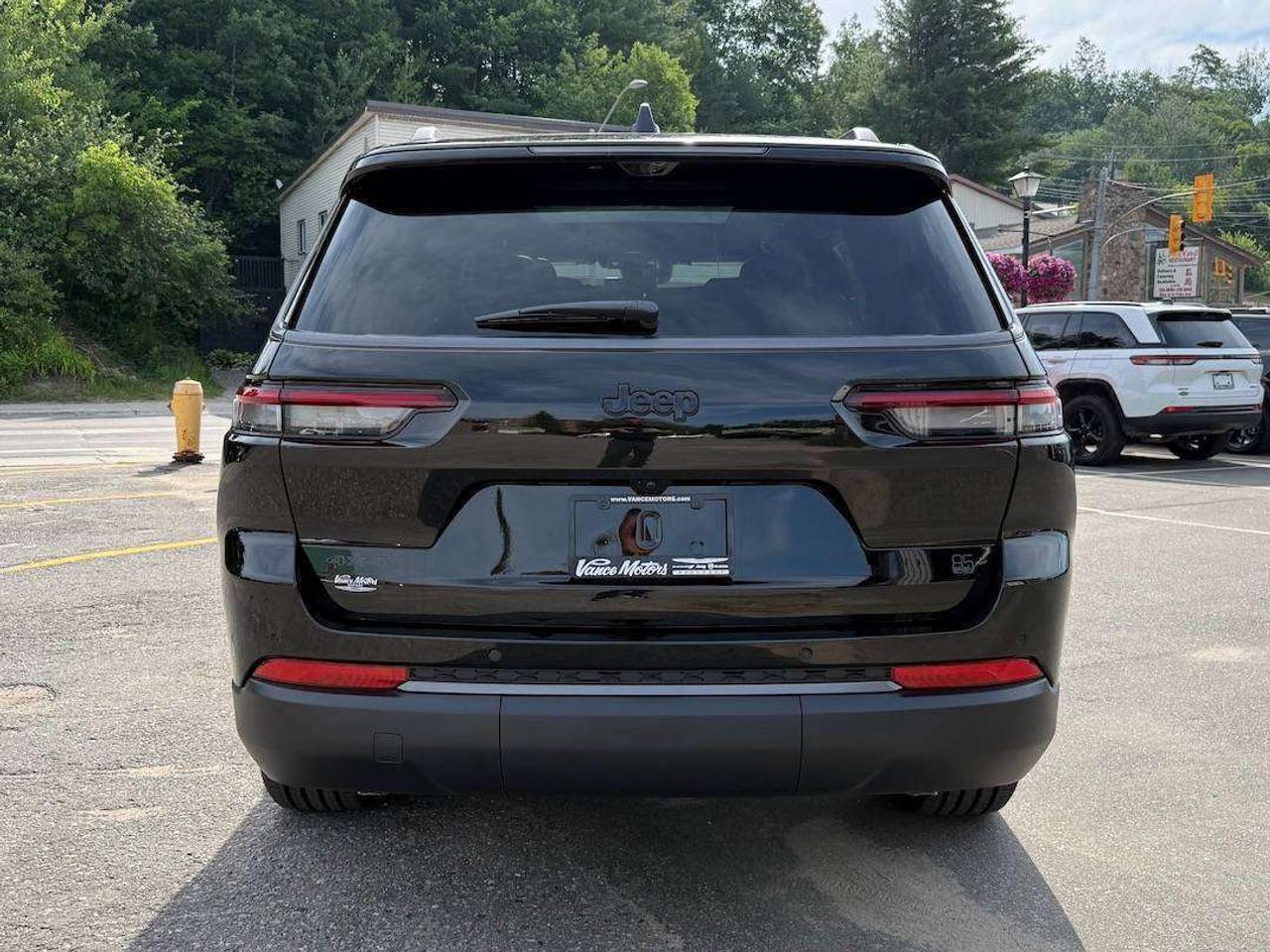 2026 Jeep Grand Cherokee L 85th Anniversary 4x4 Photo