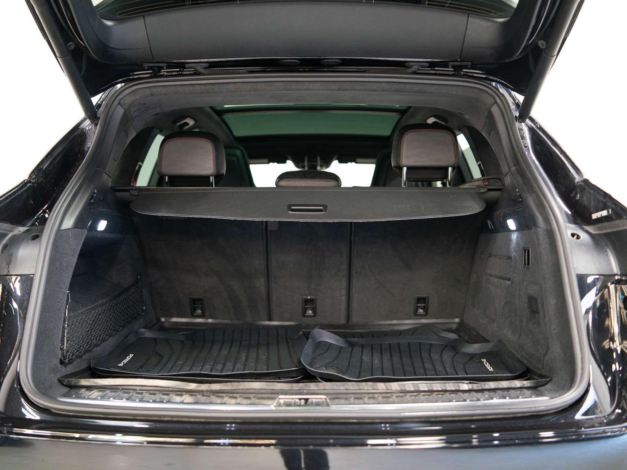 2022 Porsche Cayenne GTS | PREMIUM PKG | CARBON TRIM | 21 IN Photo