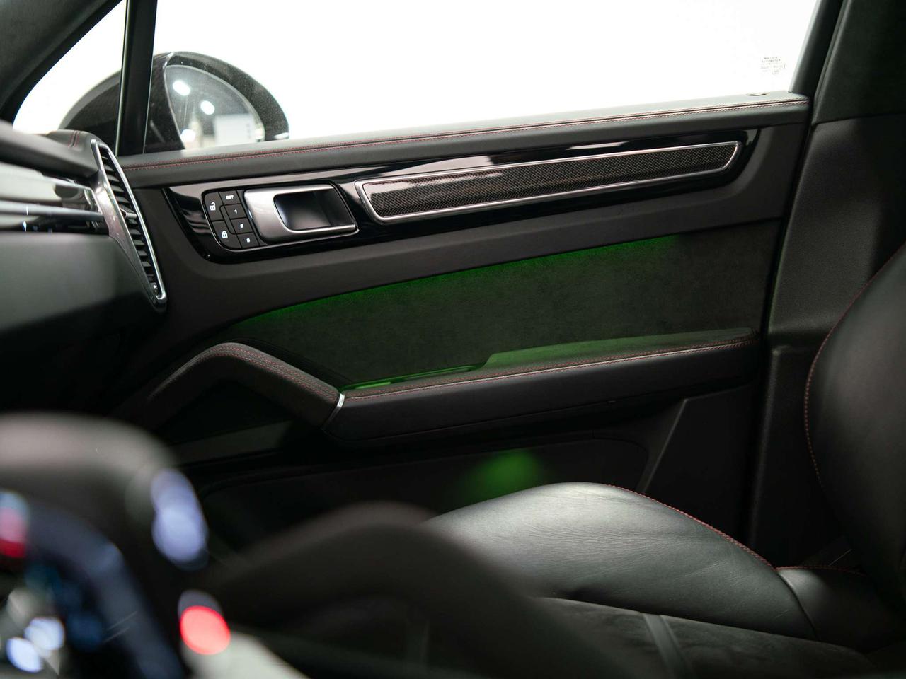 2022 Porsche Cayenne GTS | PREMIUM PKG | CARBON TRIM | 21 IN Photo