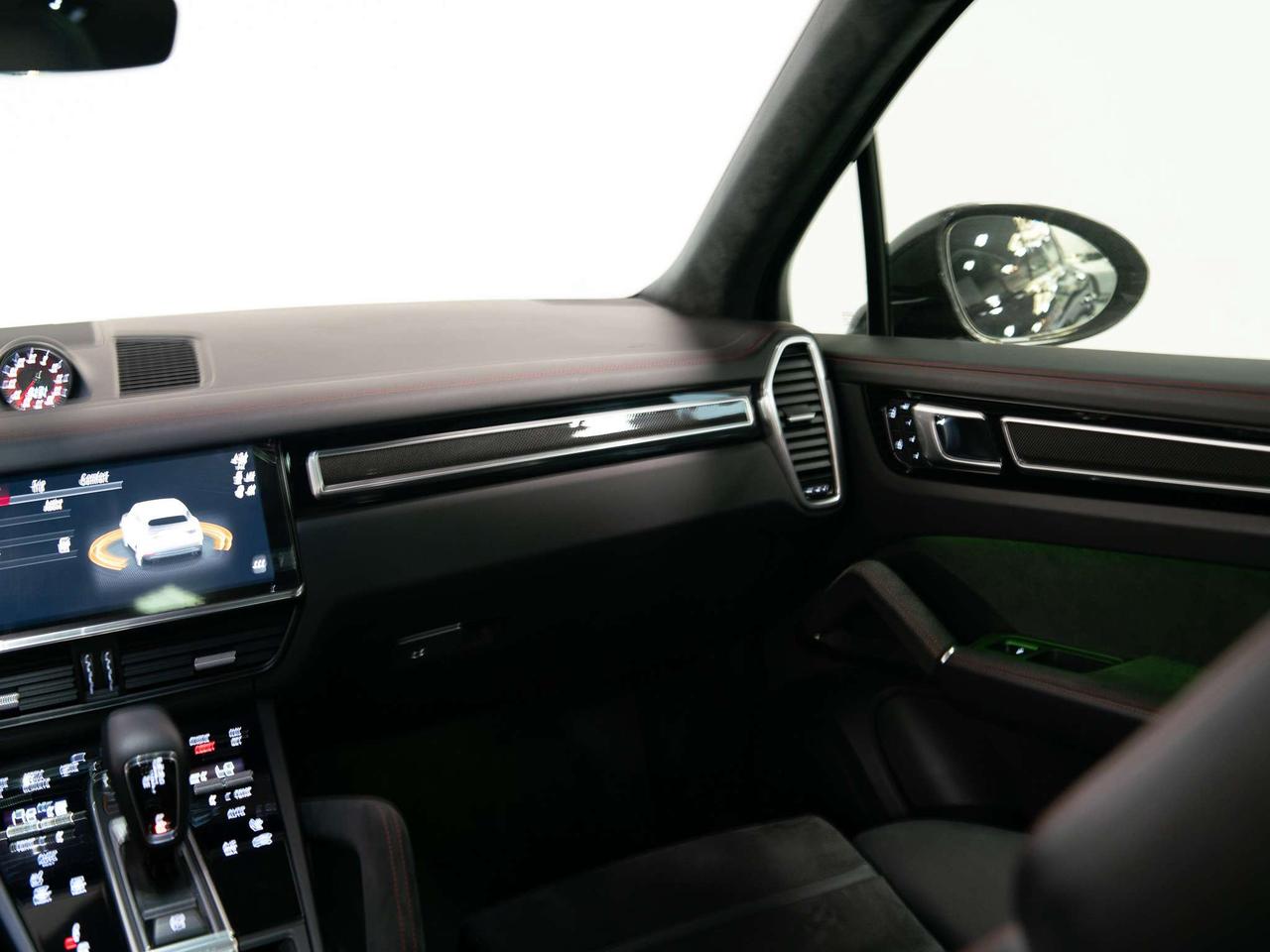 2022 Porsche Cayenne GTS | PREMIUM PKG | CARBON TRIM | 21 IN Photo