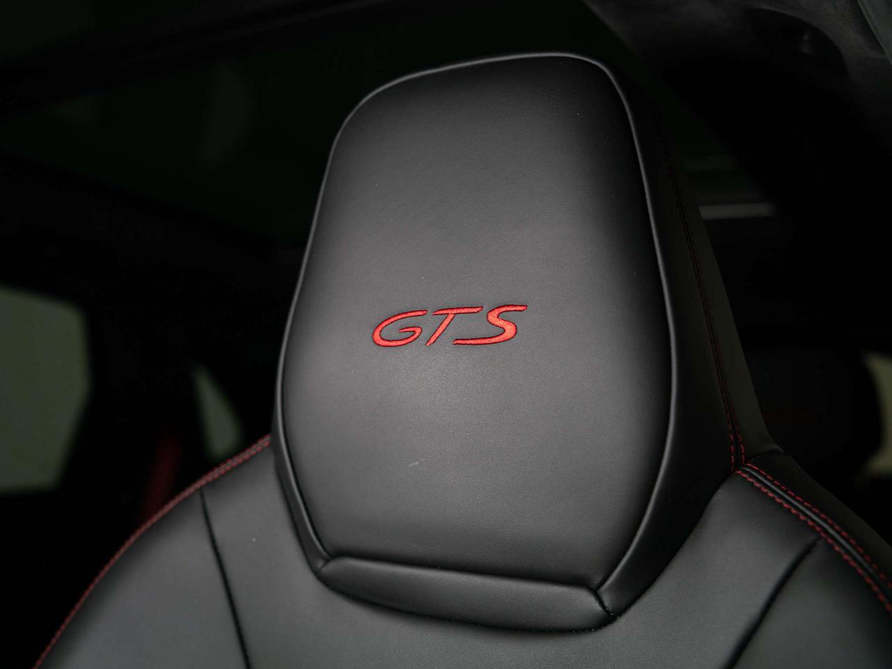2022 Porsche Cayenne GTS | PREMIUM PKG | CARBON TRIM | 21 IN Photo