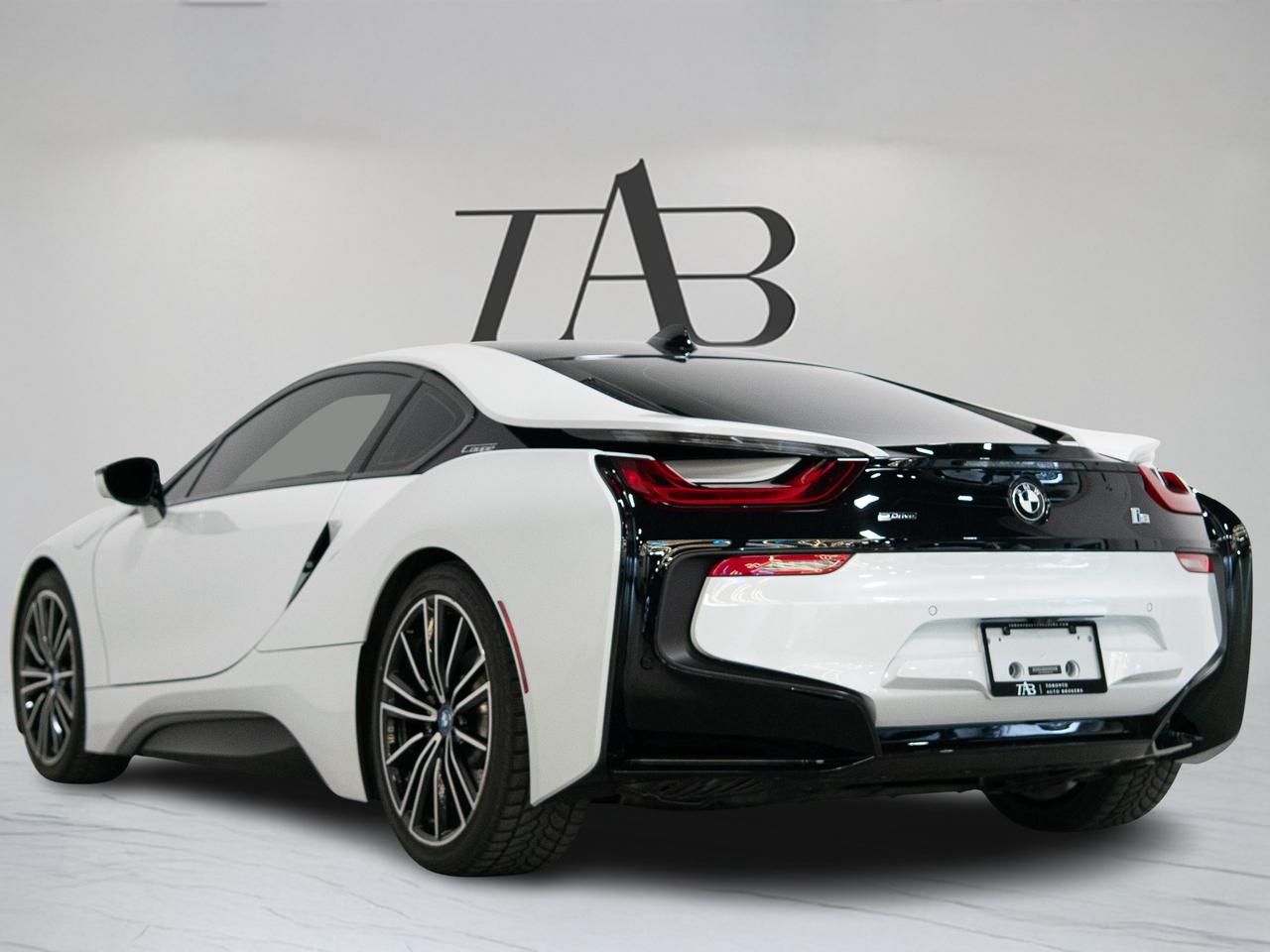 2019 BMW i8 PREMIUM PKG | CARBON TRIM | HUD | 20 IN Photo4