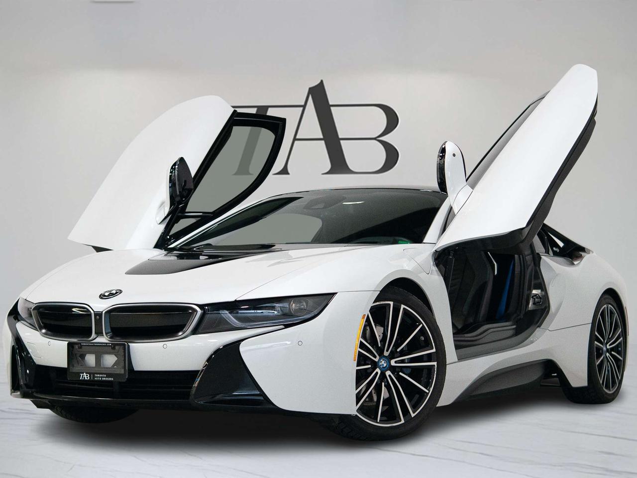 2019 BMW i8 PREMIUM PKG | CARBON TRIM | HUD | 20 IN Photo2
