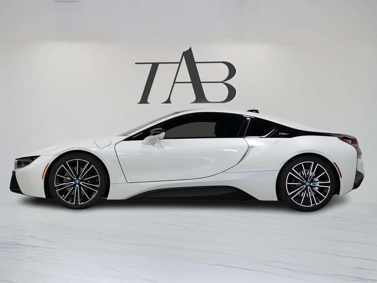 2019 BMW i8 PREMIUM PKG | CARBON TRIM | HUD | 20 IN Photo