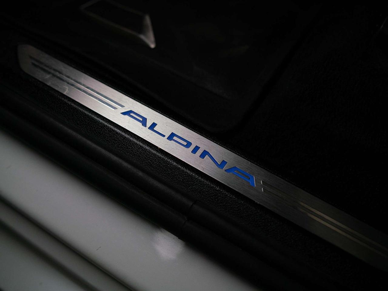 2021 BMW X7 ALPINA XB7 | 7 PASS | PREMIUM | REAR ENTMNT | 23" Photo