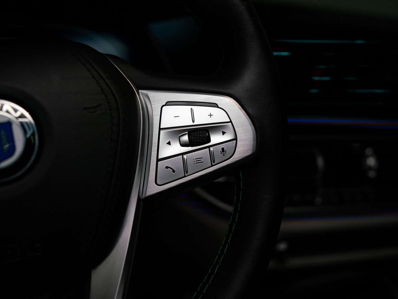 2021 BMW X7 ALPINA XB7 | 7 PASS | PREMIUM | REAR ENTMNT | 23" Photo