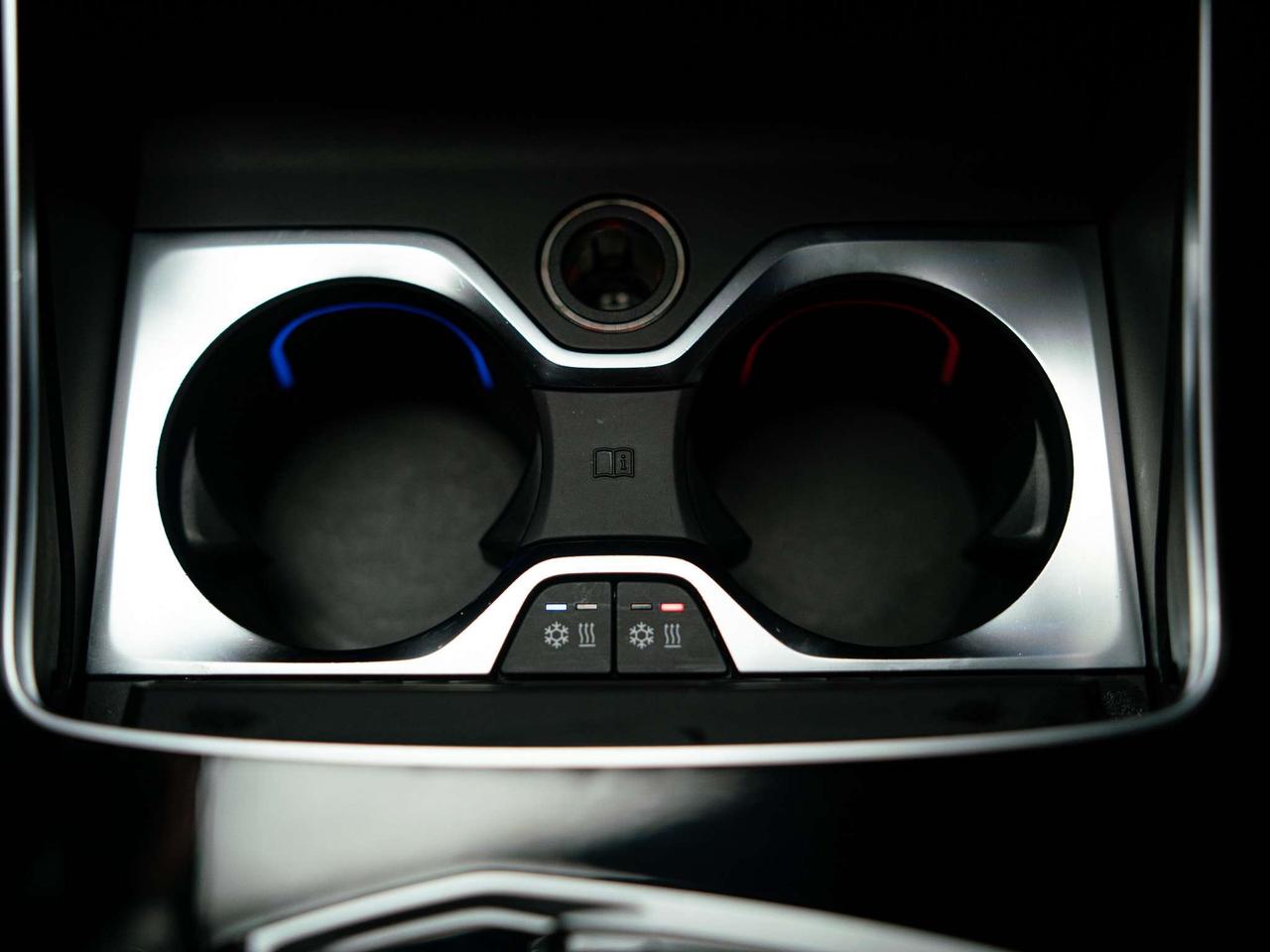 2021 BMW X7 ALPINA XB7 | 7 PASS | PREMIUM | REAR ENTMNT | 23" Photo