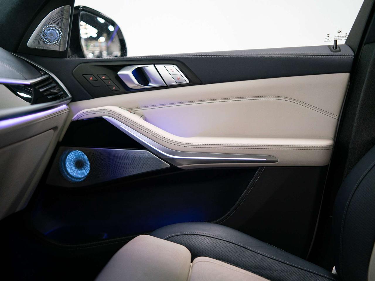 2021 BMW X7 ALPINA XB7 | 7 PASS | PREMIUM | REAR ENTMNT | 23" Photo