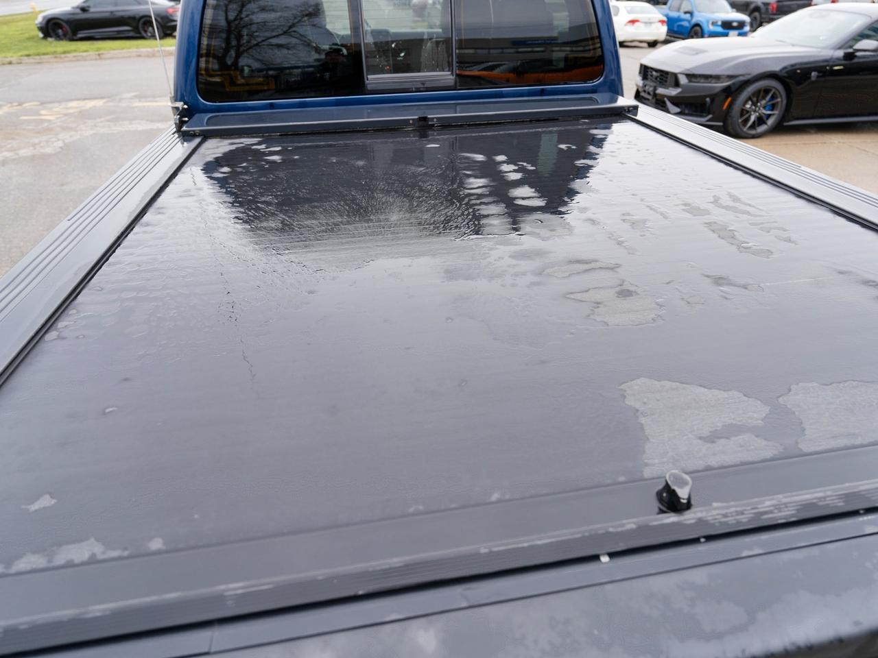 2013 Ford F-250 DIESEL/READY TO TOW!/LARIAT/ TWO WHEEL DRIVER!! Photo
