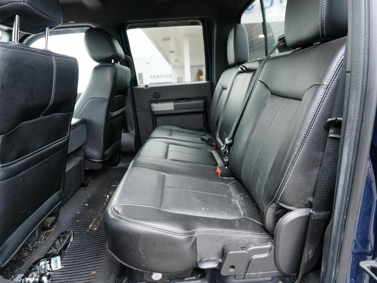 2013 Ford F-250 DIESEL/READY TO TOW!/LARIAT/ TWO WHEEL DRIVER!! Photo