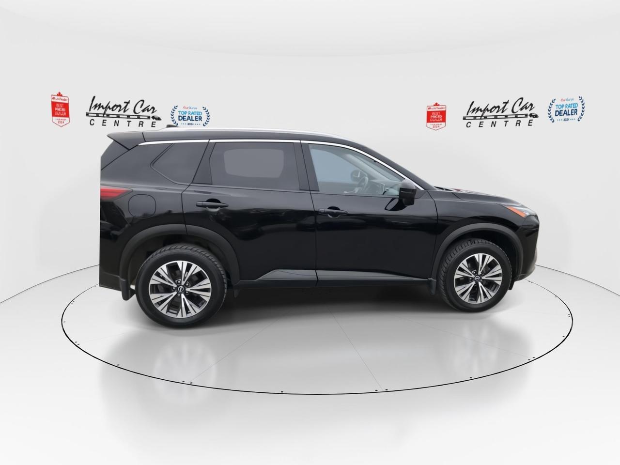 2022 Nissan Rogue SV PREMIUM PKG, PANO. ROOF, POWER GATE, LEATHERETT Photo