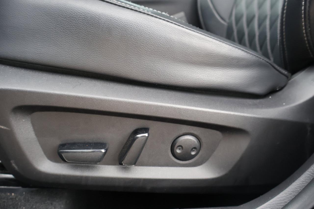2024 Mitsubishi Outlander | | Sunroof | Photo