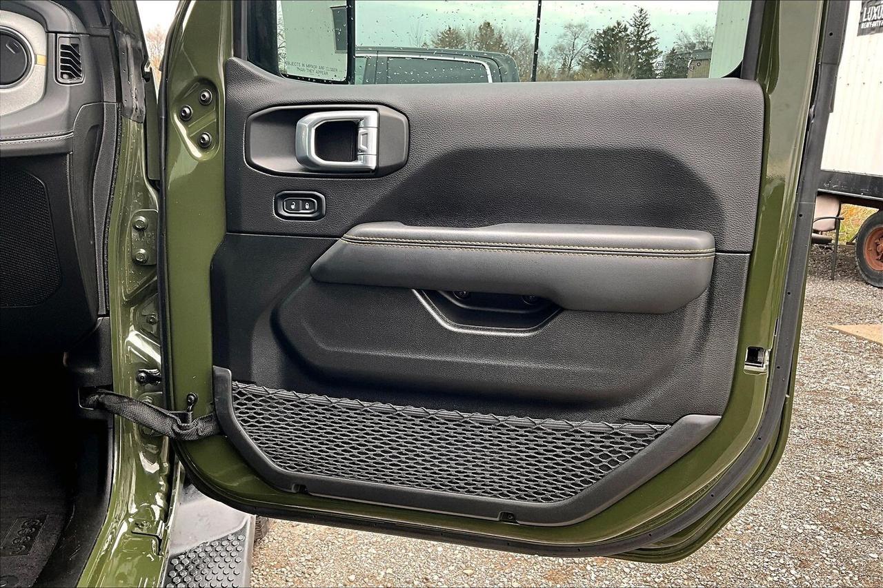 2024 Jeep Wrangler Sahara V6 | Heated Seats | Alpine | NAV | 4X4 Photo