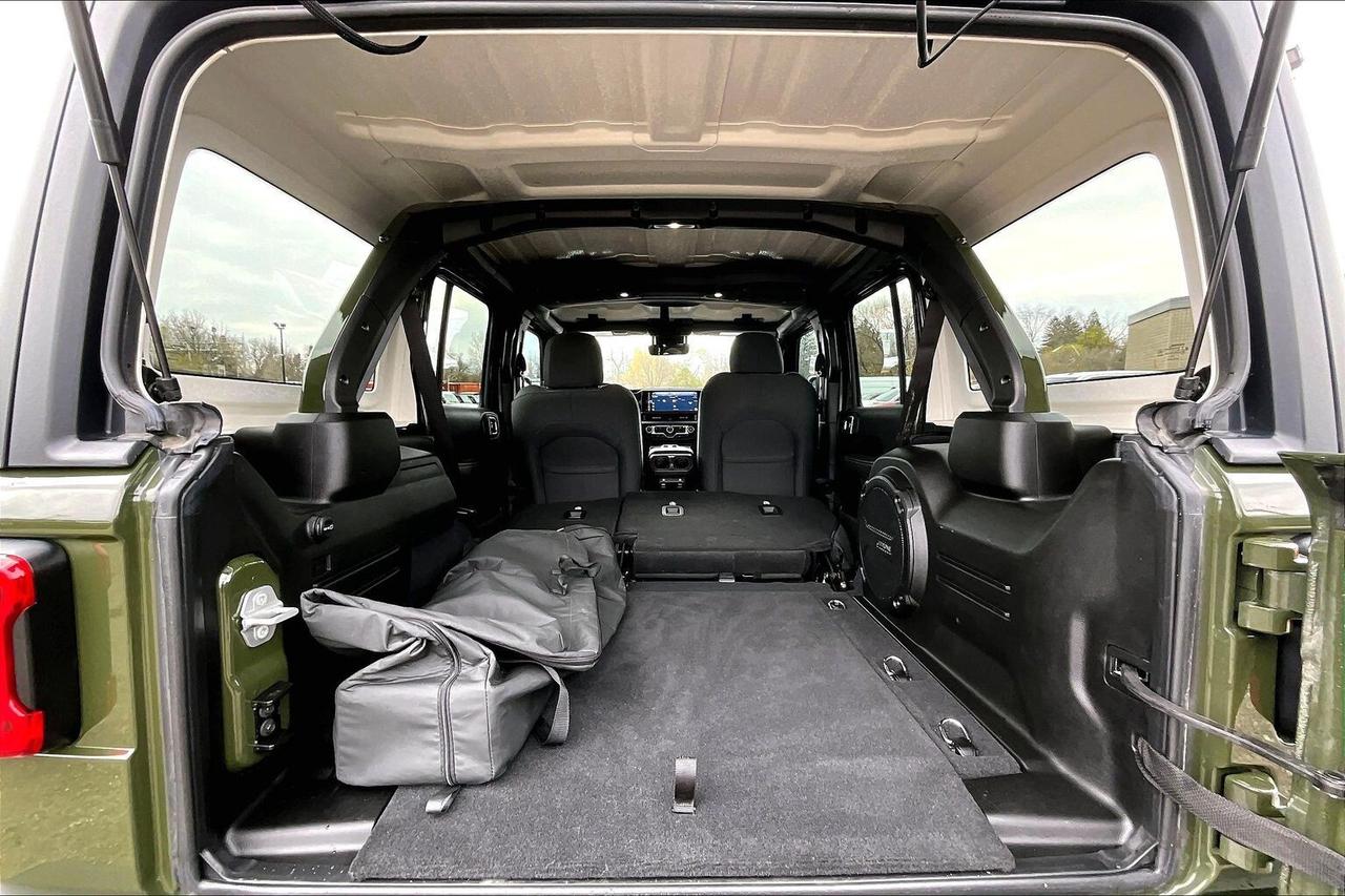 2024 Jeep Wrangler Sahara V6 | Heated Seats | Alpine | NAV | 4X4 Photo