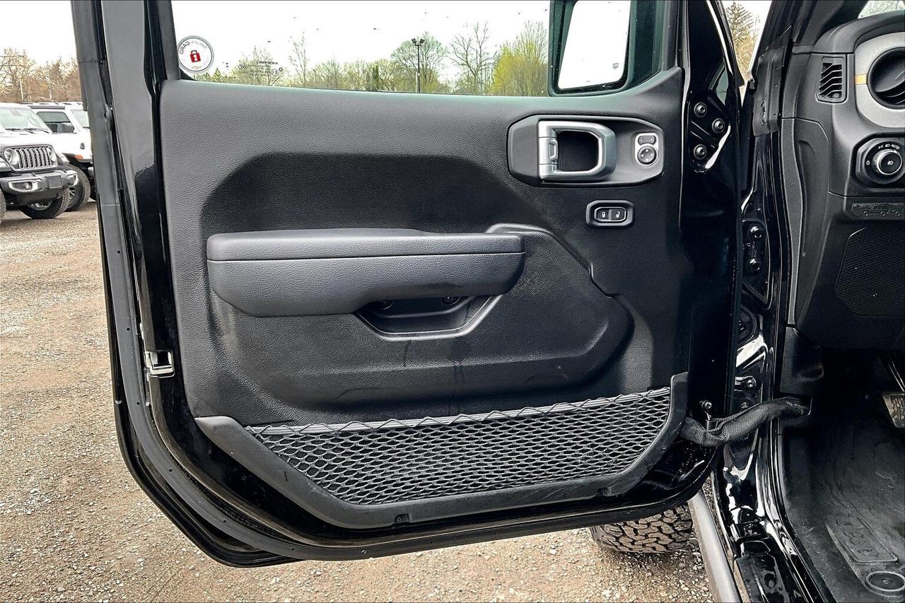 2024 Jeep Wrangler Willys 4Dr | Heated Seats | 12.3" Screen | 4X4 Photo