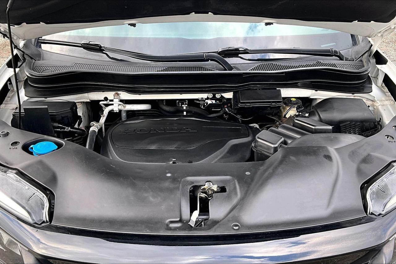 2021 Honda Passport EX-L | Heated Leather | Sunroof | SafetyTech | AWD Photo