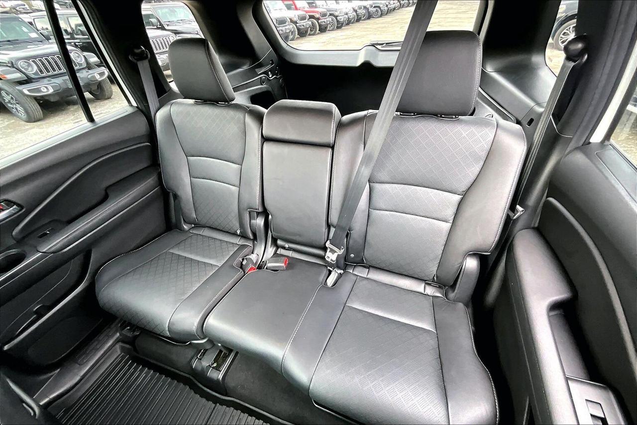 2021 Honda Passport EX-L | Heated Leather | Sunroof | SafetyTech | AWD Photo