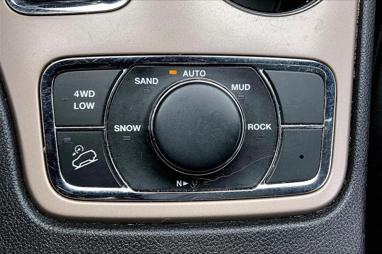 2017 Jeep Grand Cherokee Limited | Heated Leather | Tow Pkg | 4X4 Photo