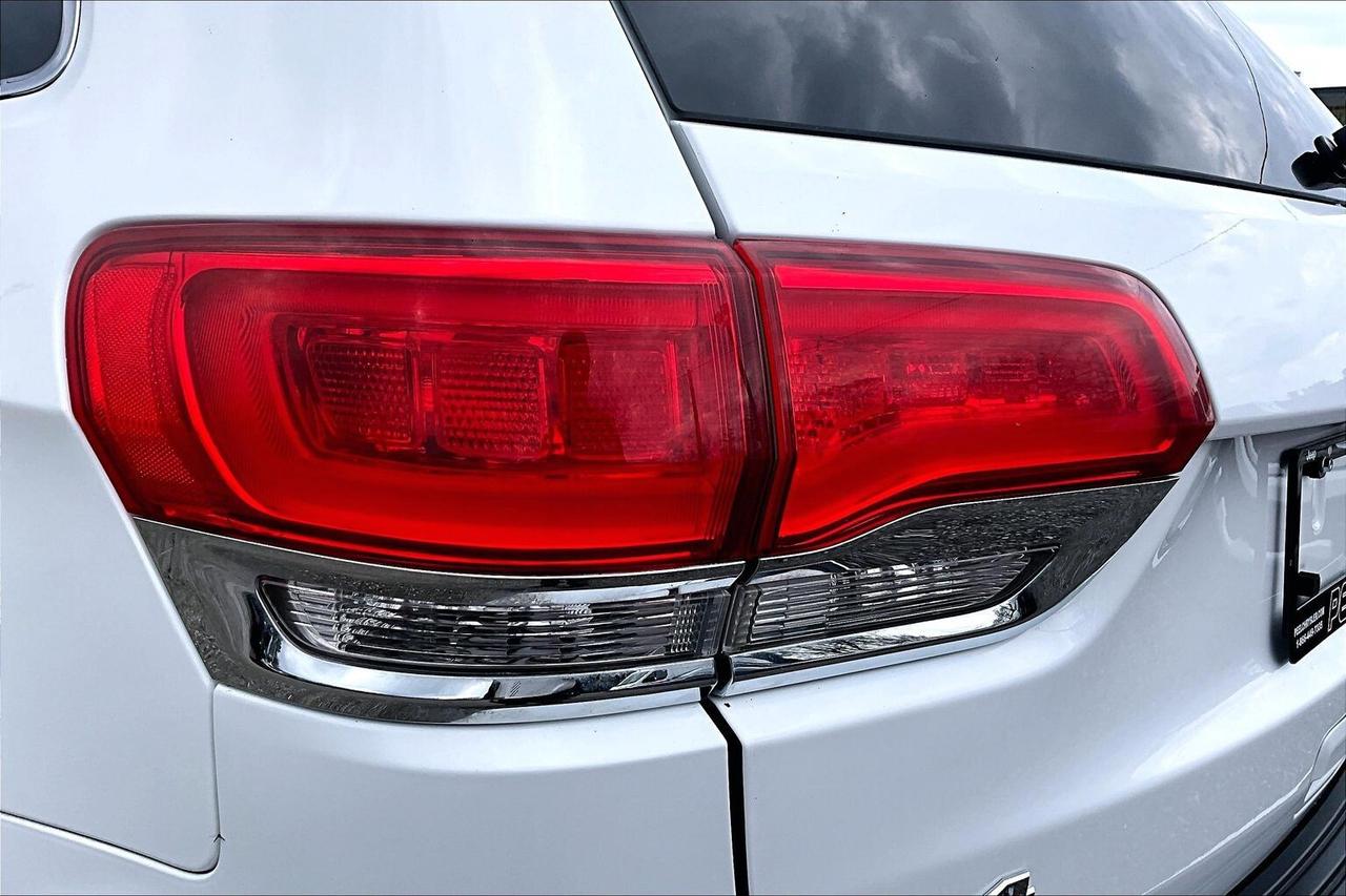 2017 Jeep Grand Cherokee Limited | Heated Leather | Tow Pkg | 4X4 Photo