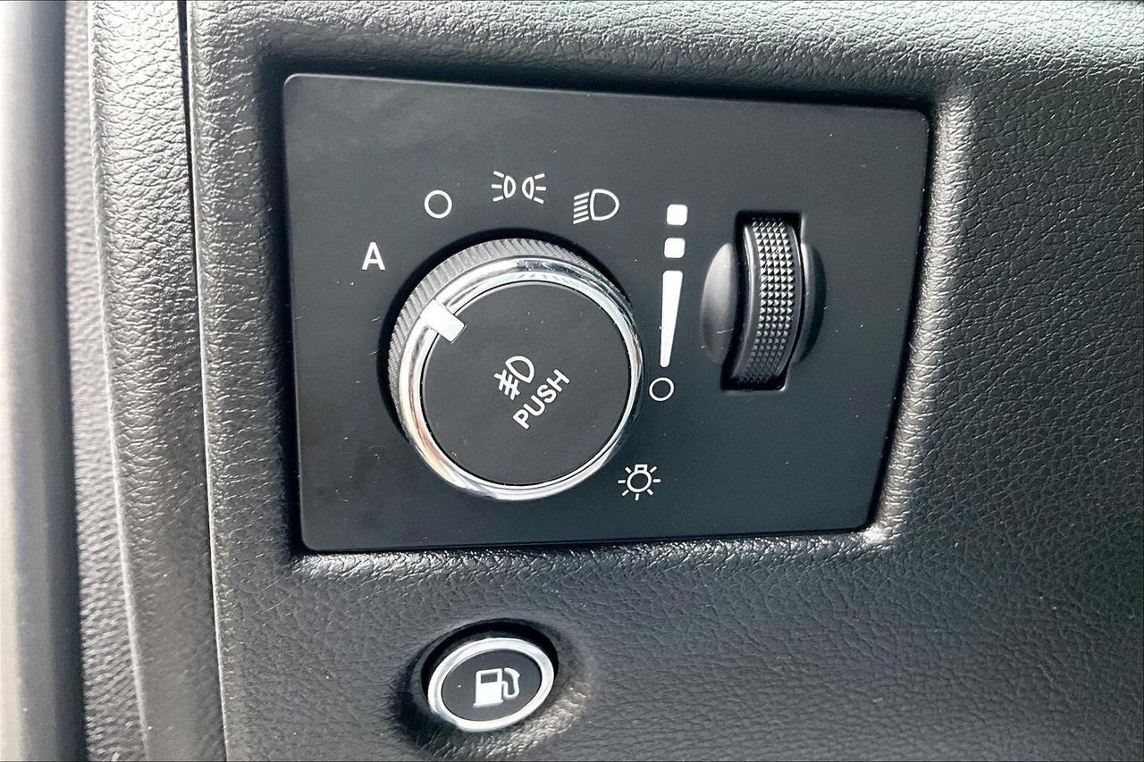 2017 Jeep Grand Cherokee Limited | Heated Leather | Tow Pkg | 4X4 Photo