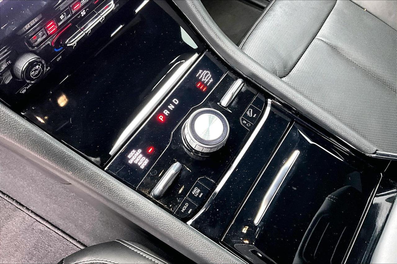 2024 Jeep Grand Cherokee L Overland HEMI V8 | 6Seat | Vented Leather Panoroof Photo