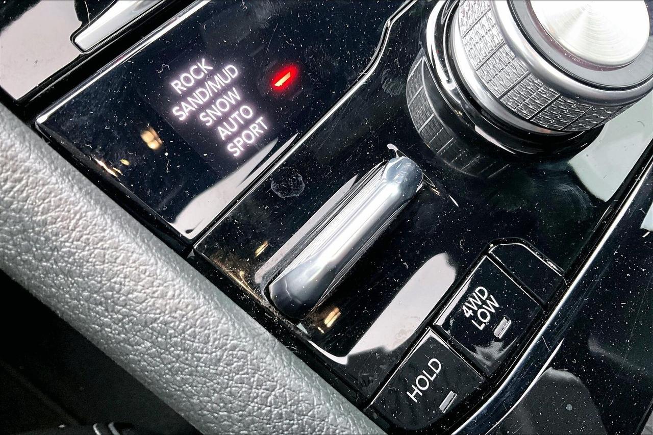 2024 Jeep Grand Cherokee L Overland HEMI V8 | 6Seat | Vented Leather Panoroof Photo
