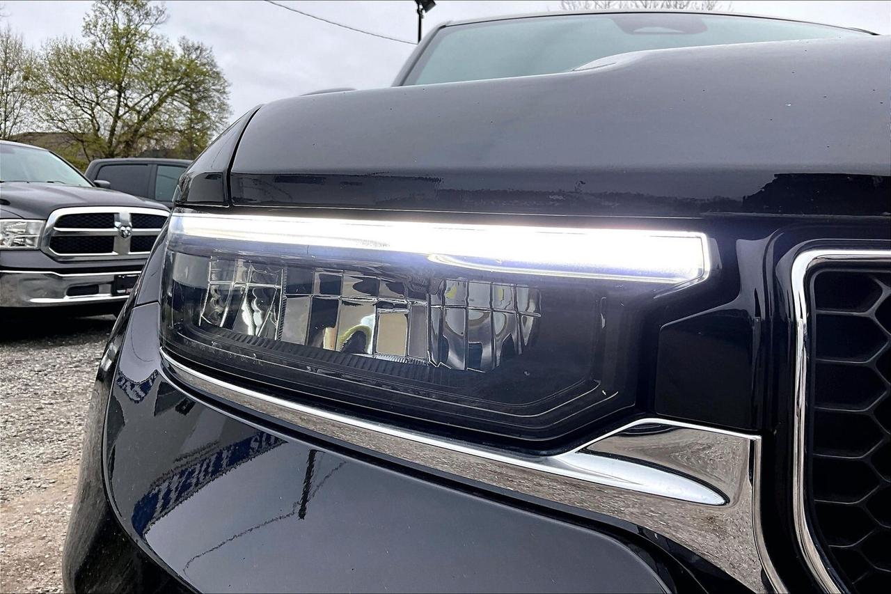 2024 Jeep Grand Cherokee L Overland HEMI V8 | 6Seat | Vented Leather Panoroof Photo