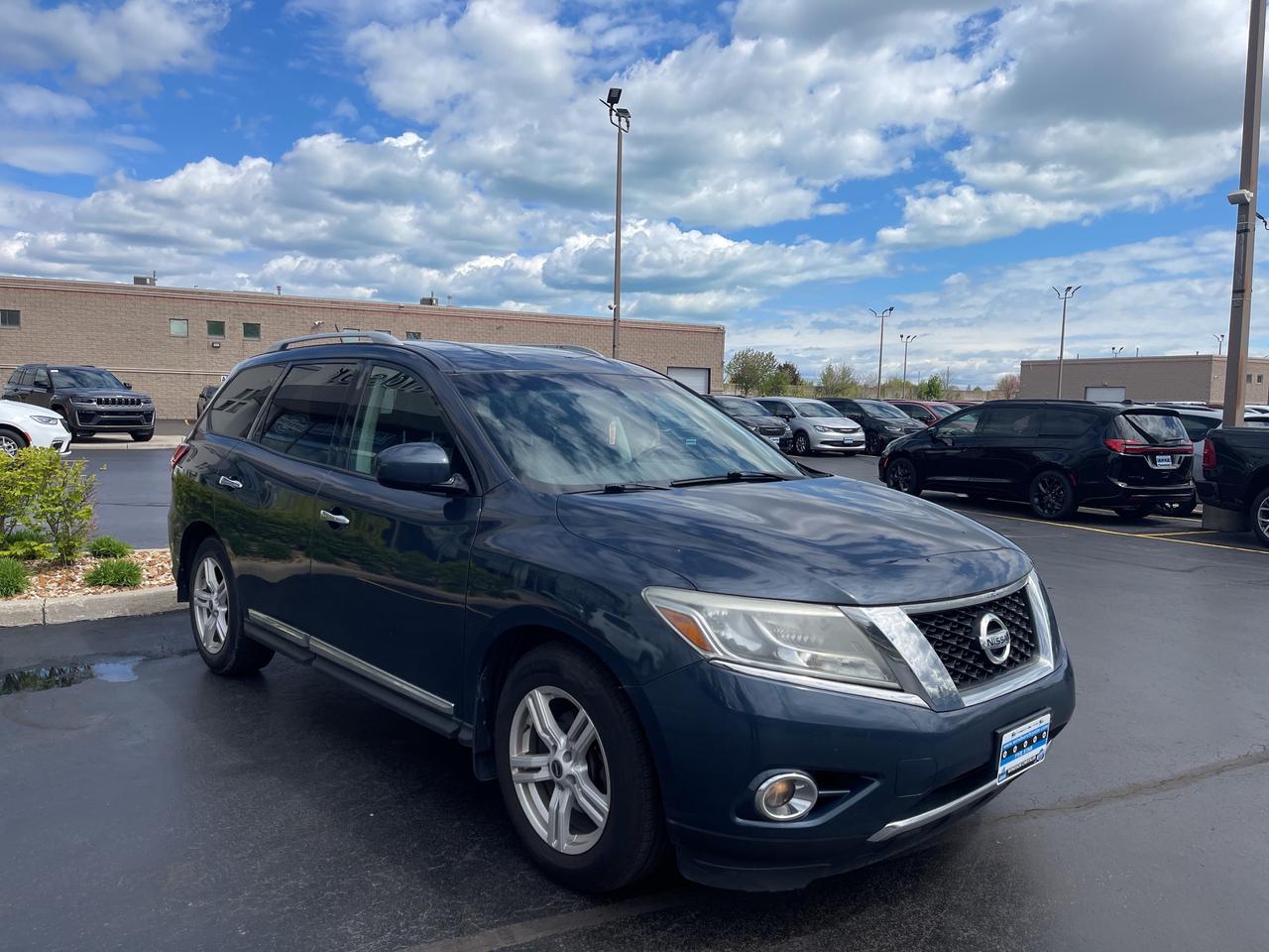 2015 Nissan Pathfinder AS IS Photo
