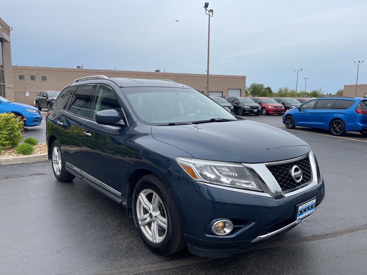 2015 Nissan Pathfinder AS IS Photo2