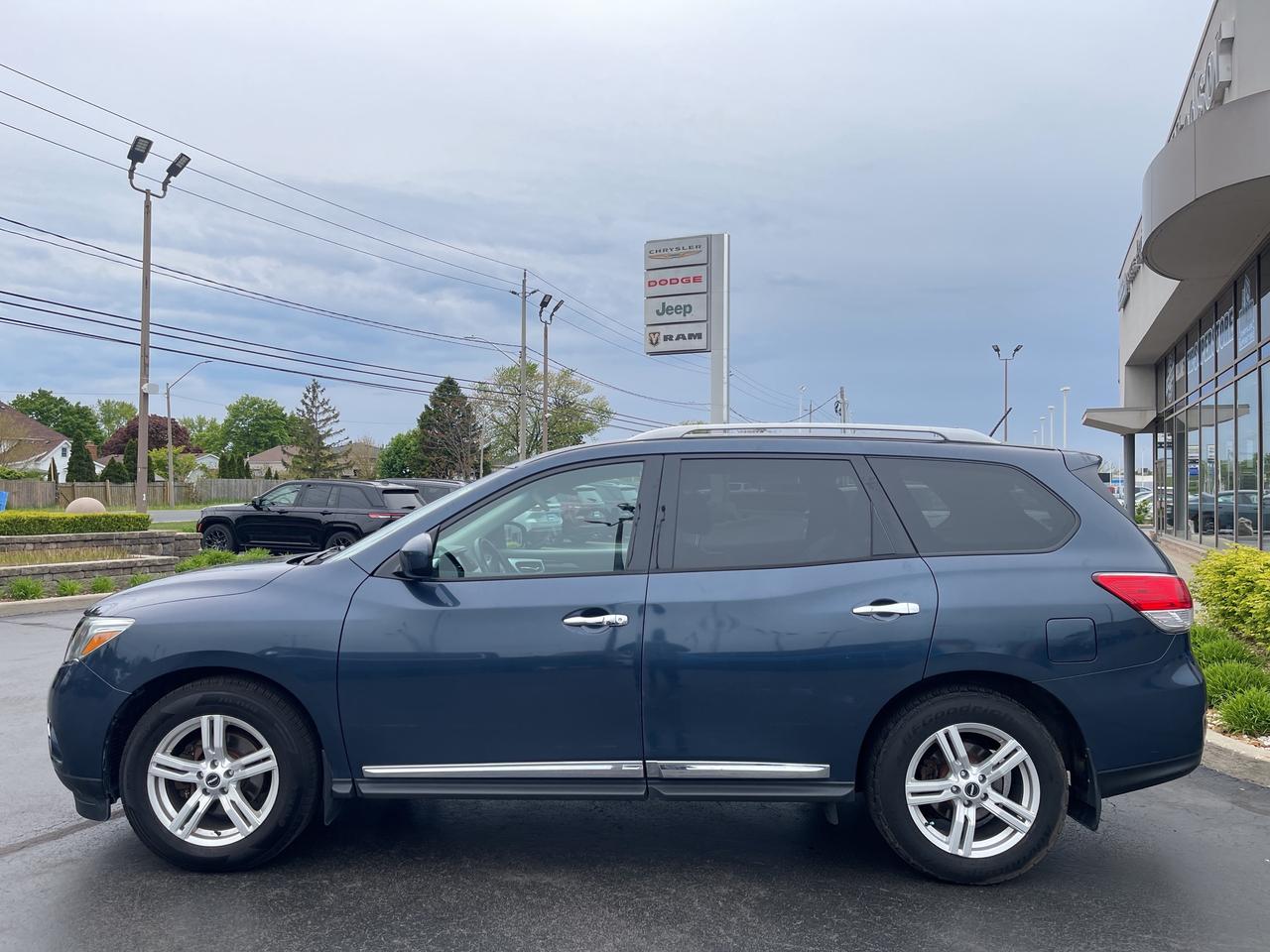 2015 Nissan Pathfinder AS IS Photo