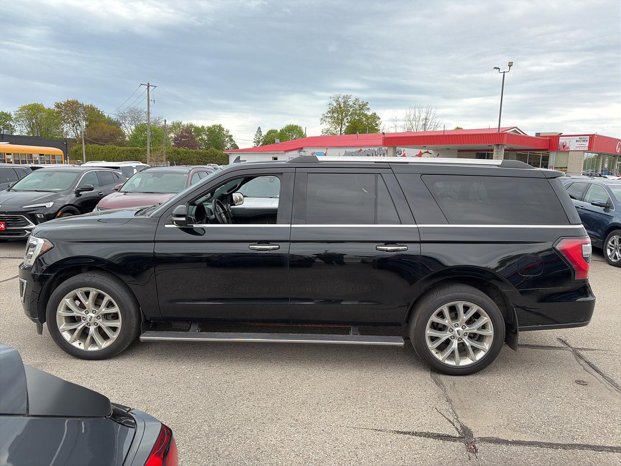 2018 Ford Expedition LTD MAX, 7 PASS, REMOTE START, SUNROOF, LEATHER! Photo