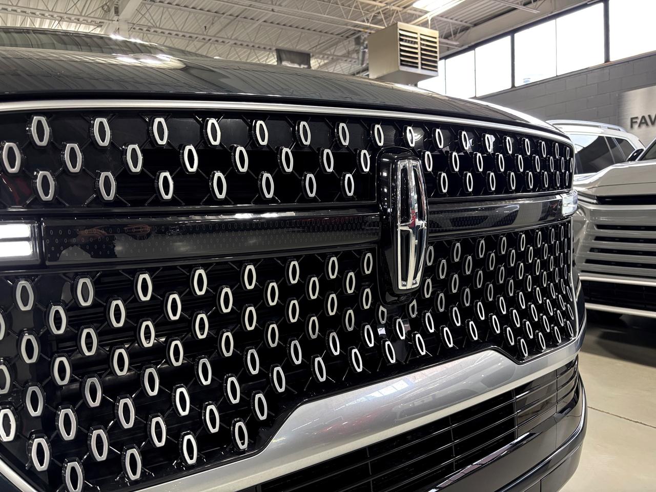 2025 Lincoln Navigator L Reserve| NO LUX TAX |4X4|LOADED|REVELULTIMASOUND Photo