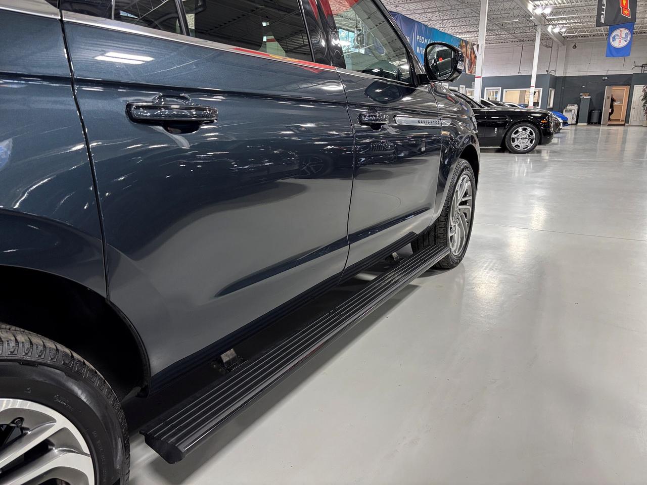 2025 Lincoln Navigator L Reserve| NO LUX TAX |4X4|LOADED|REVELULTIMASOUND Photo