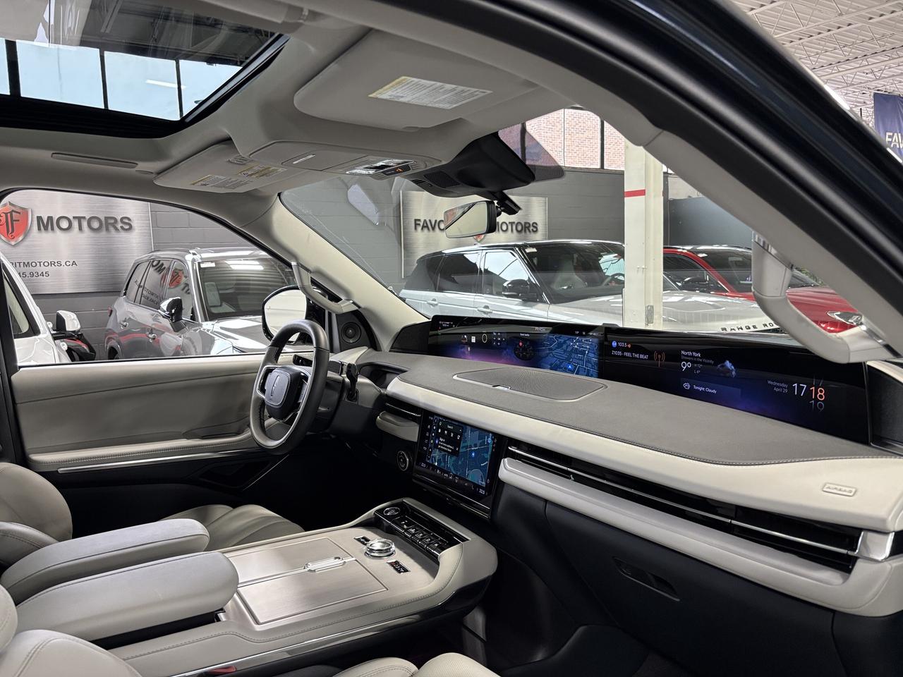 2025 Lincoln Navigator L Reserve| NO LUX TAX |4X4|LOADED|REVELULTIMASOUND Photo