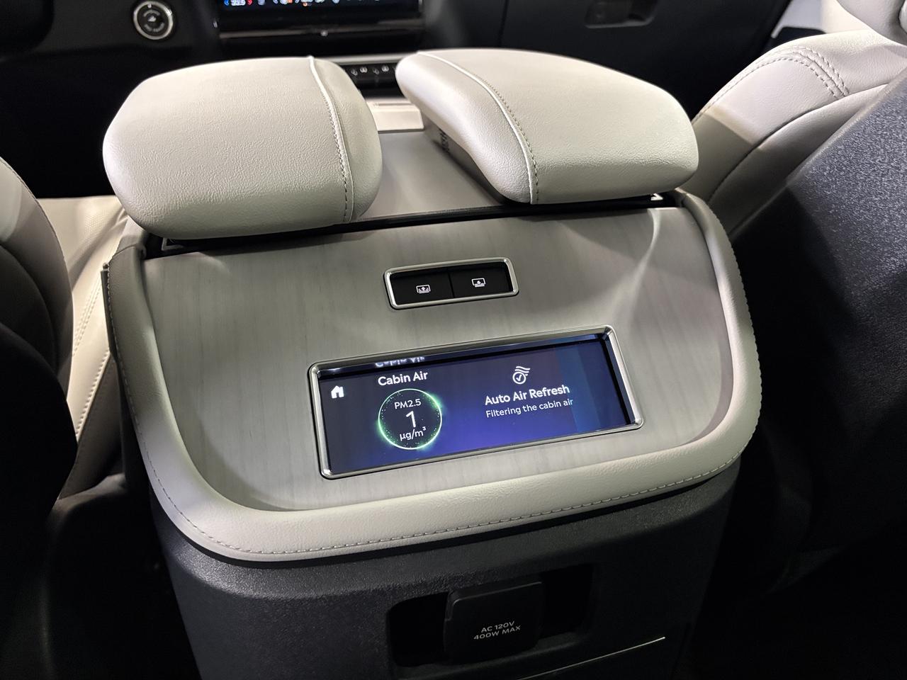 2025 Lincoln Navigator L Reserve| NO LUX TAX |4X4|LOADED|REVELULTIMASOUND Photo