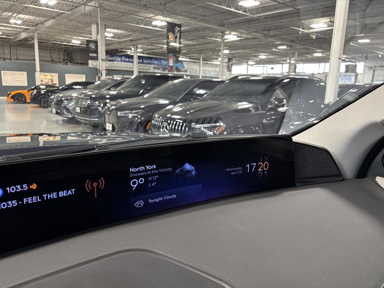 2025 Lincoln Navigator L Reserve| NO LUX TAX |4X4|LOADED|REVELULTIMASOUND Photo