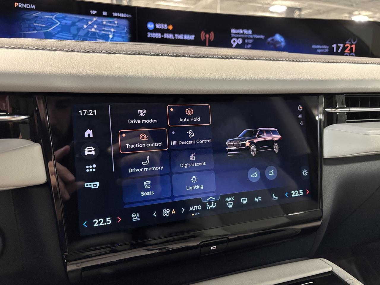 2025 Lincoln Navigator L Reserve| NO LUX TAX |4X4|LOADED|REVELULTIMASOUND Photo
