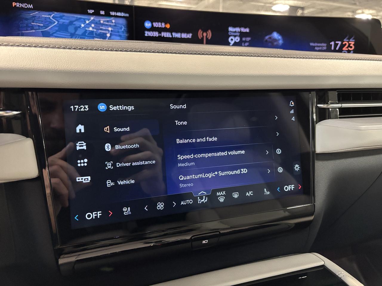 2025 Lincoln Navigator L Reserve| NO LUX TAX |4X4|LOADED|REVELULTIMASOUND Photo
