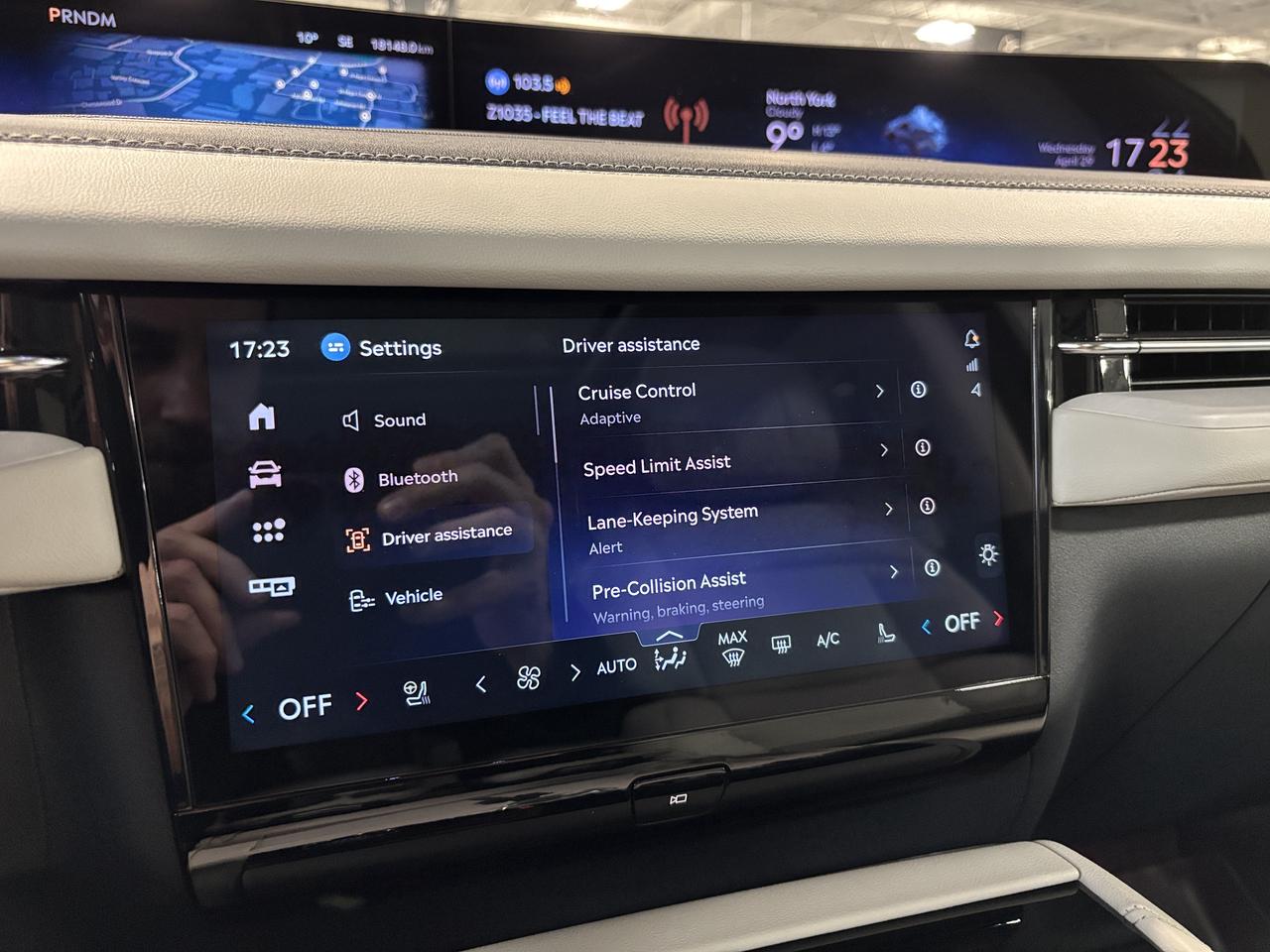 2025 Lincoln Navigator L Reserve| NO LUX TAX |4X4|LOADED|REVELULTIMASOUND Photo